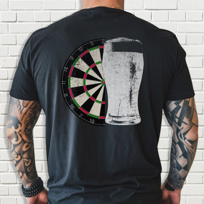 Individuelles Team-Shirt - Darts und ein Pint